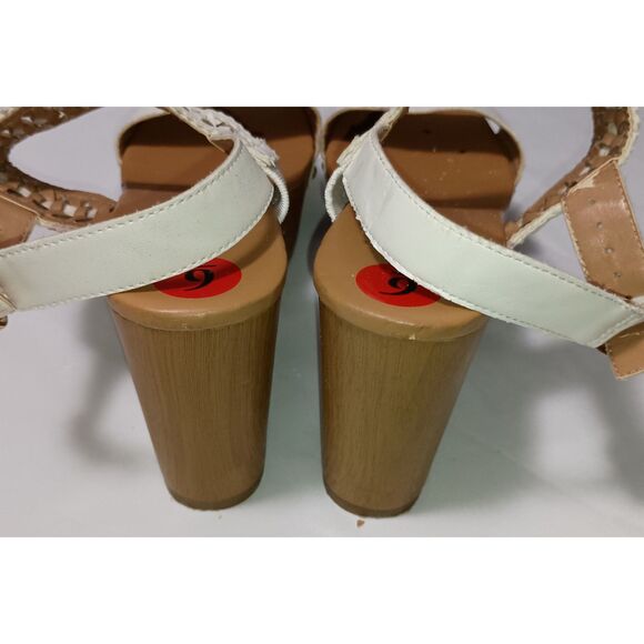 TOMMY HILFIGER: White Wedge Heel Sandal, Woman Size 6M - Picture 3 of 8